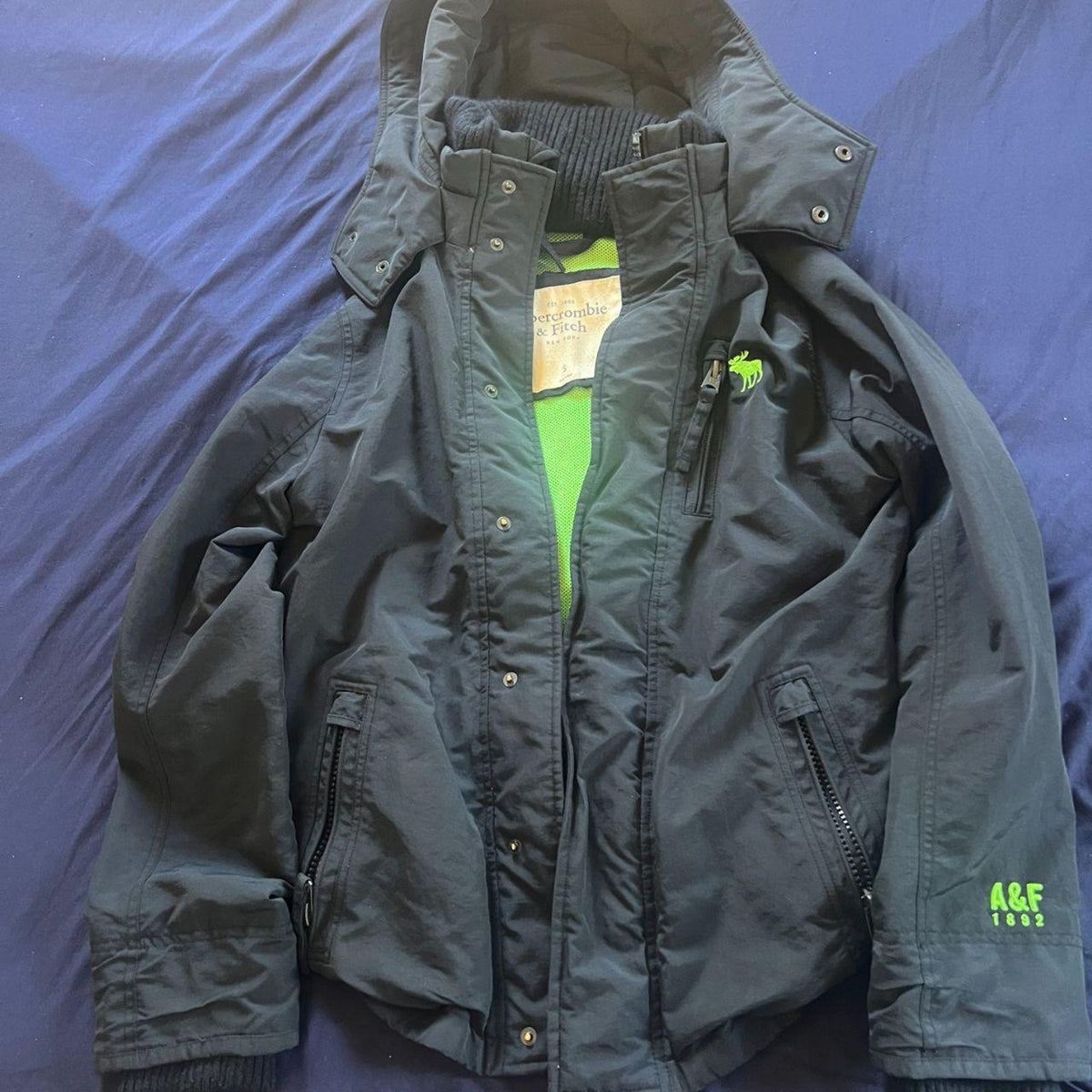 Vintage Abercrombie & Fitch Navy Hooded Winter Jacket – Neon Green Moose Logo – Size S
